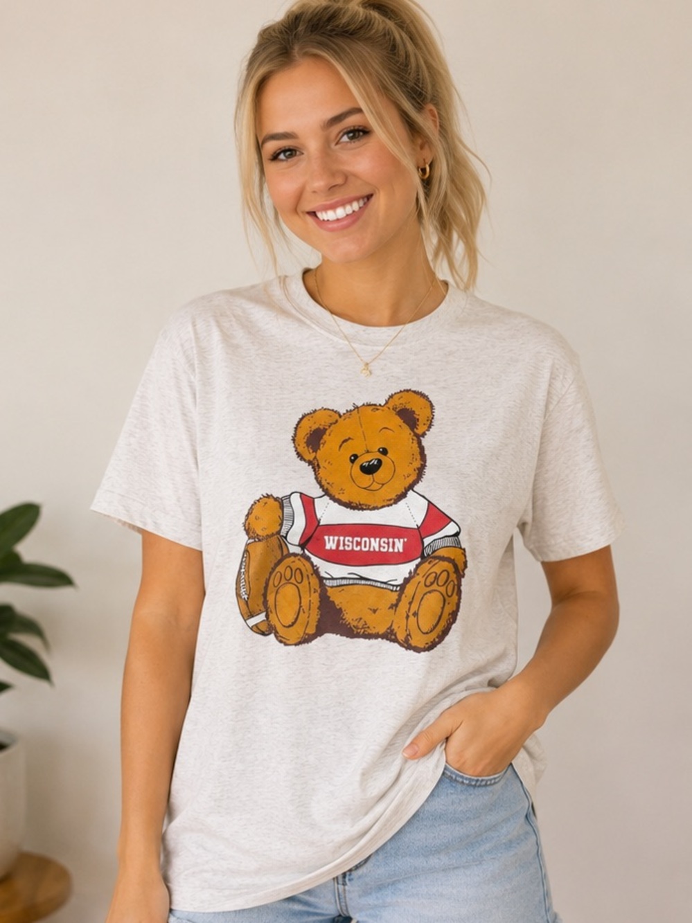 NWT University Of Wisconsin Teddy Bear T-Shirt Gray Team Wisconsin Sport Gym S